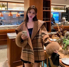 Buna Coat