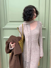 Ribbed Knit Backless Midi Dress with Scarf