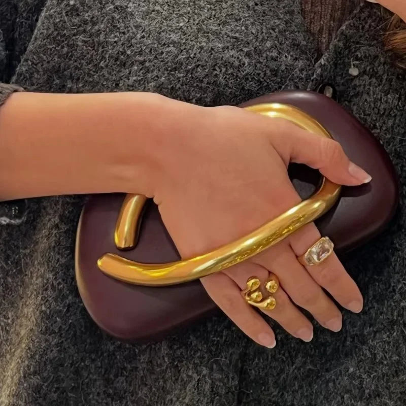 Valentina Clutch
